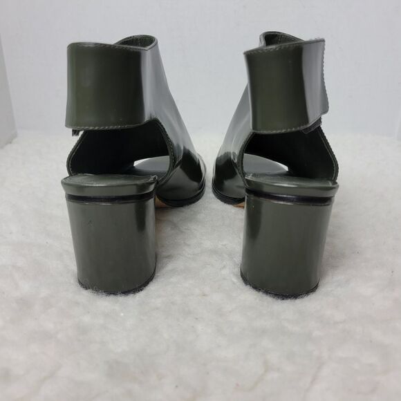 Vince Julianna Womens Size 6 Heel Shoe Ankle Strap Green Patent Leather Open Toe - Picture 4 of 9